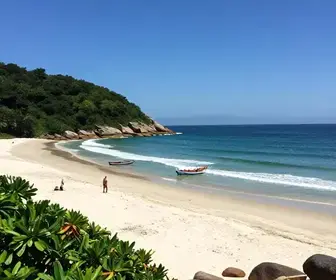 Descubra 8 atrações imperdíveis em Arraial do Cabo
